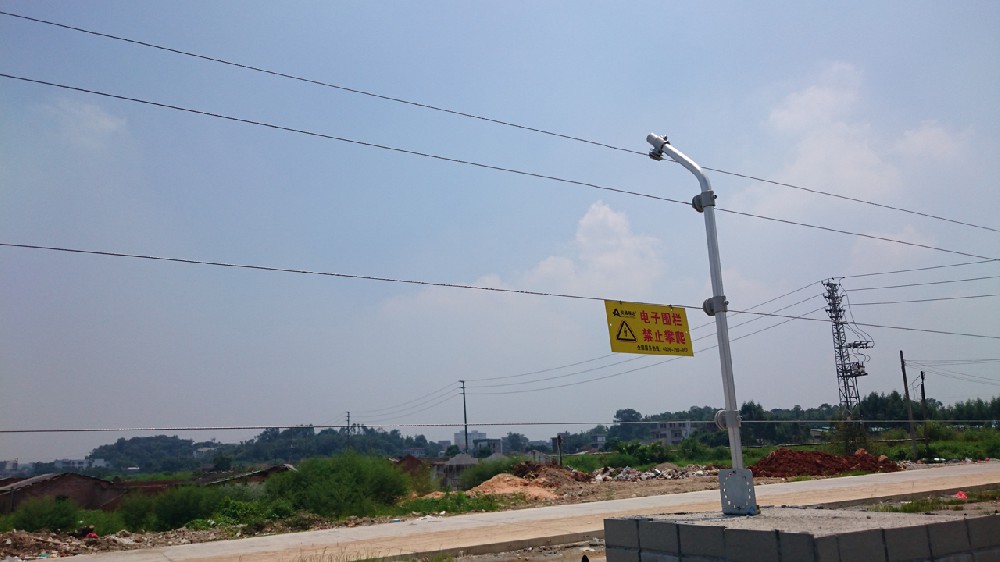 新型周界防盜報警產品脈沖電子圍欄對安防領域的貢獻